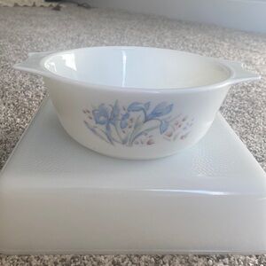Pyrex England Blue Iris Casserole Dish Round with lid, 6” PreOwned from 1970s